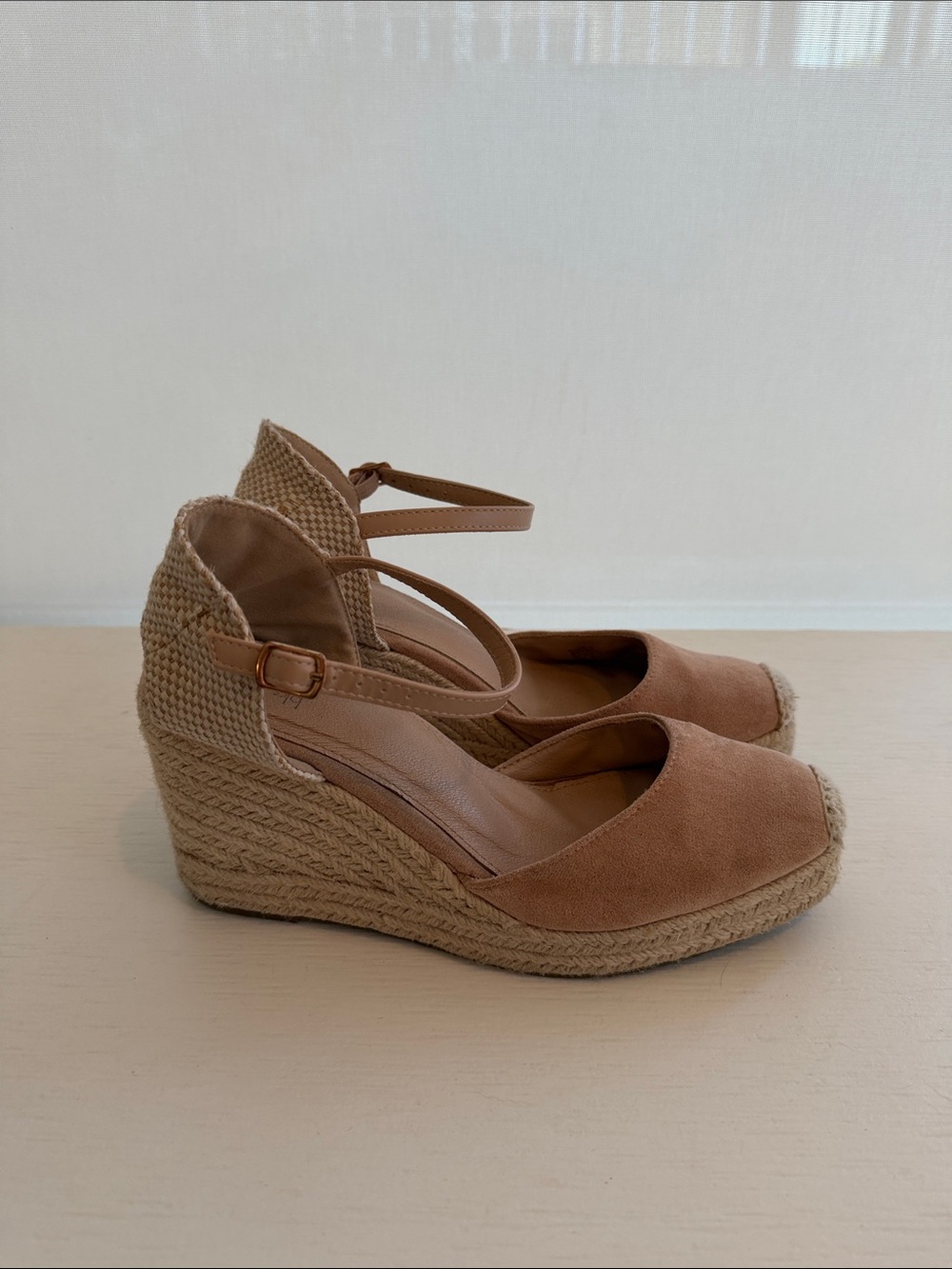 Beige Spanish Wedge Espadrille Ankle-Strap Pumps in Tan Size 9